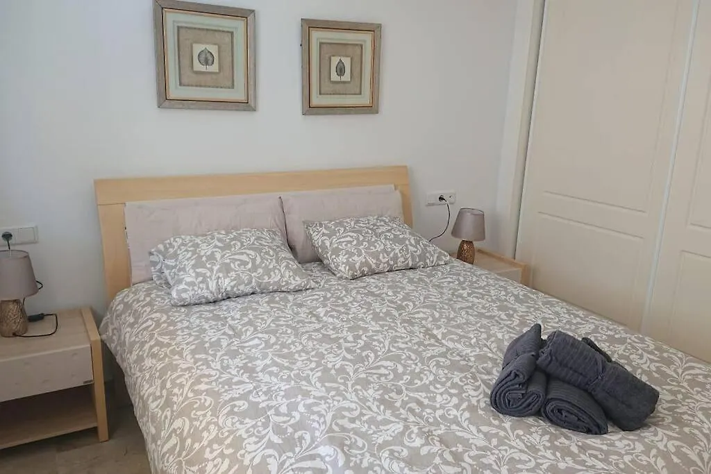 1St Line Of The Beach, La Rada Beach! Ac,Wifi,Terrace, Private Parking Estepona Apartment